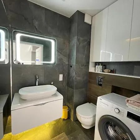 Nowy W Okolicach Centrum Апартаменты *