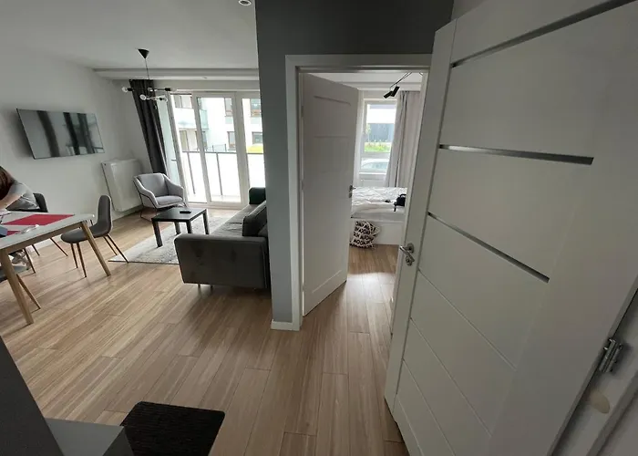 Nowy W Okolicach Centrum * سيدلس