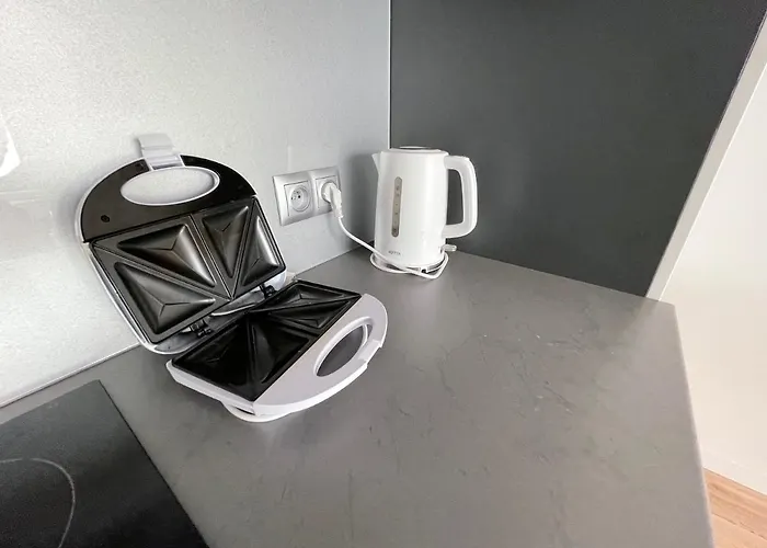 Nowy W Okolicach Centrum سيدلس